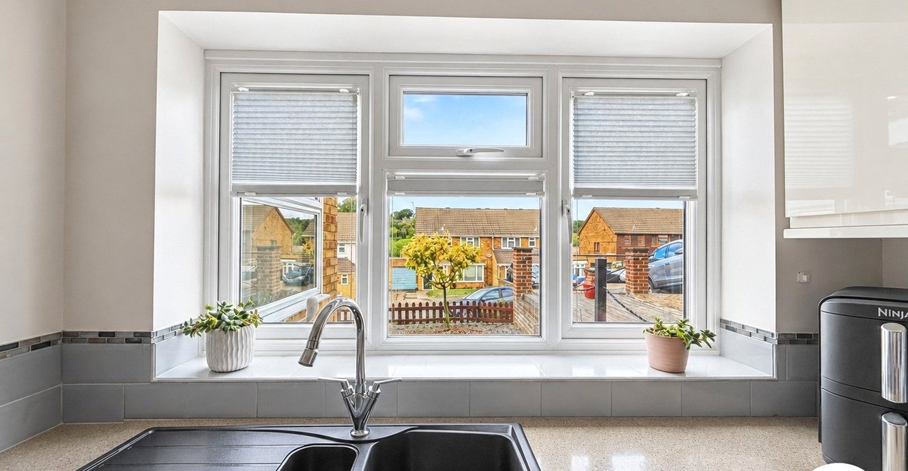 3 bedroom house for sale in Walderslade | Robinson Michael & Jackson