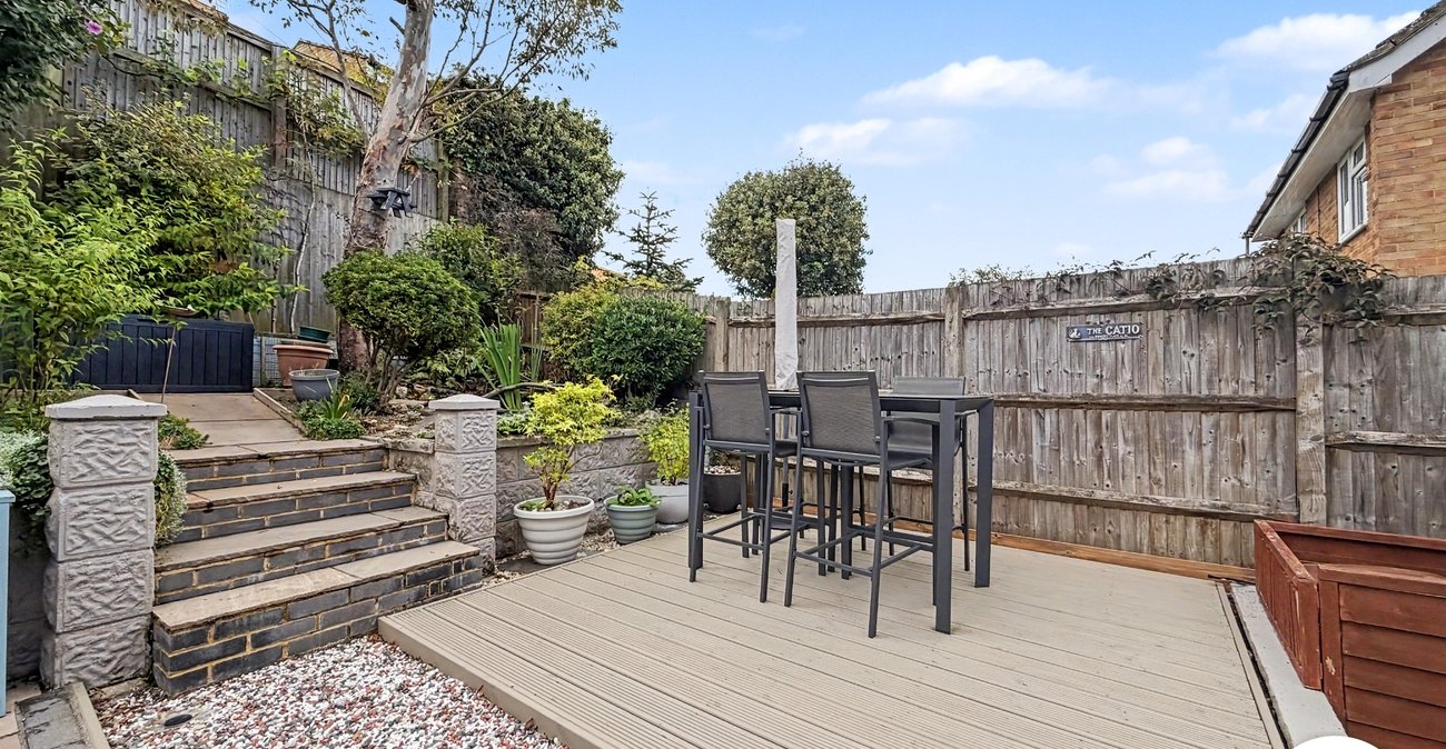 3 bedroom house for sale in Walderslade | Robinson Michael & Jackson