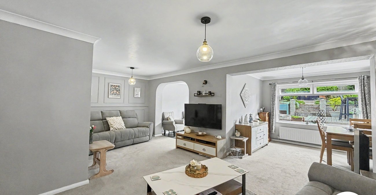 3 bedroom house for sale in Walderslade | Robinson Michael & Jackson
