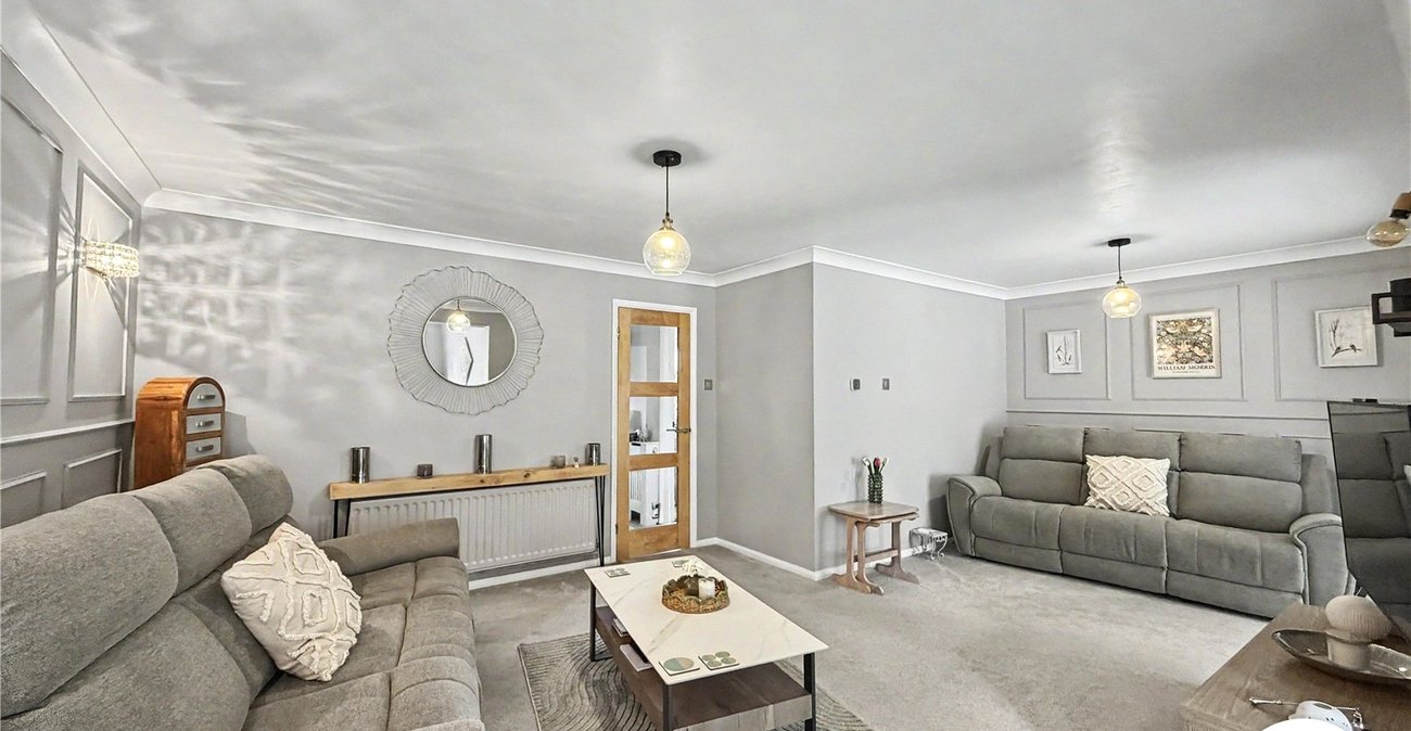 3 bedroom house for sale in Walderslade | Robinson Michael & Jackson