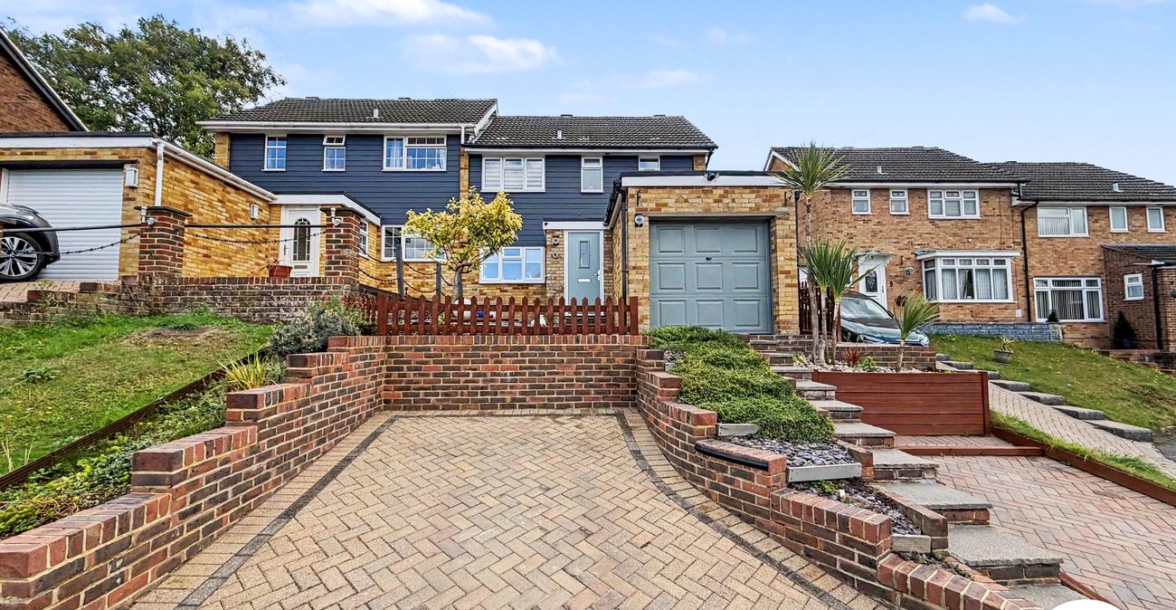 3 bedroom house for sale in Walderslade | Robinson Michael & Jackson