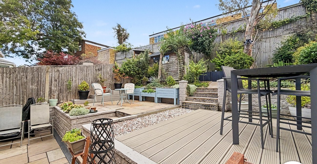 3 bedroom house for sale in Walderslade | Robinson Michael & Jackson