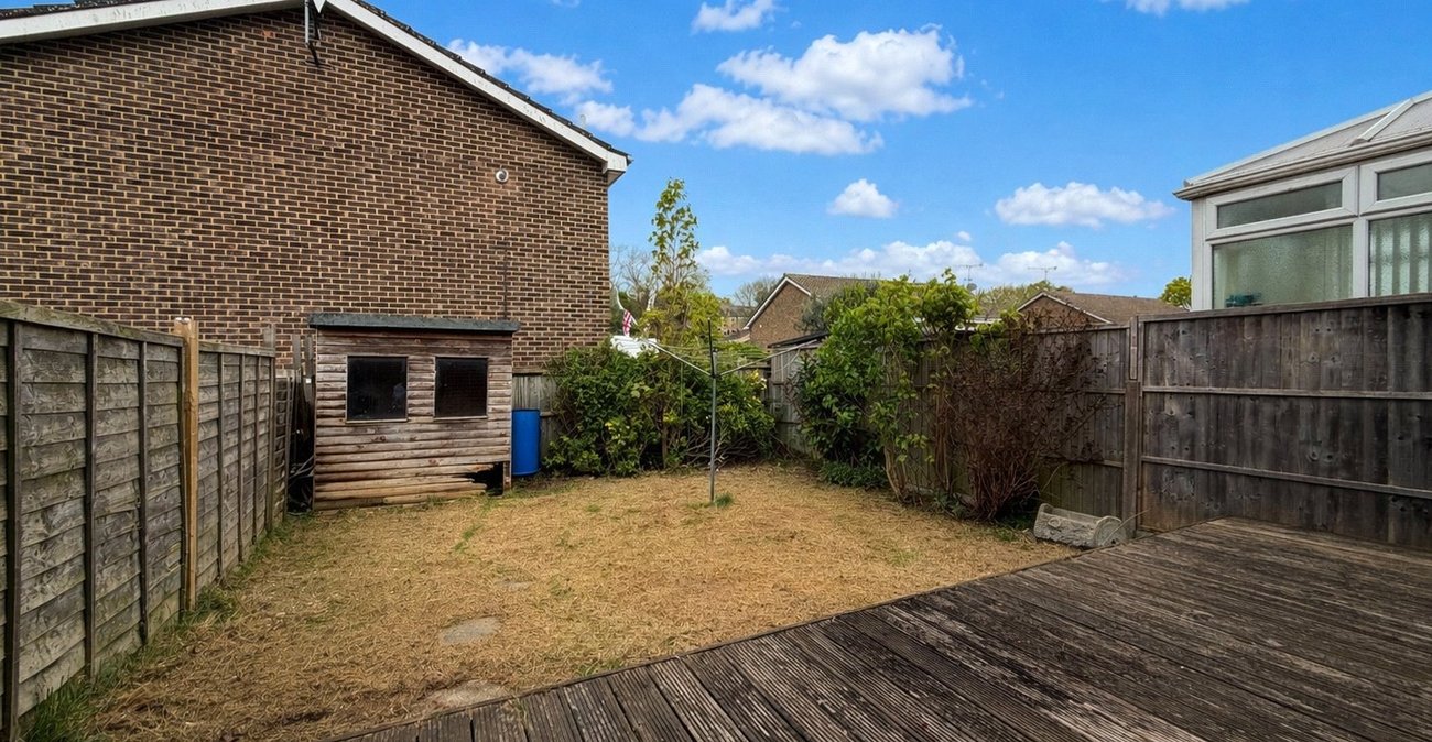 1 bedroom house for sale in Rainham | Robinson Michael & Jackson