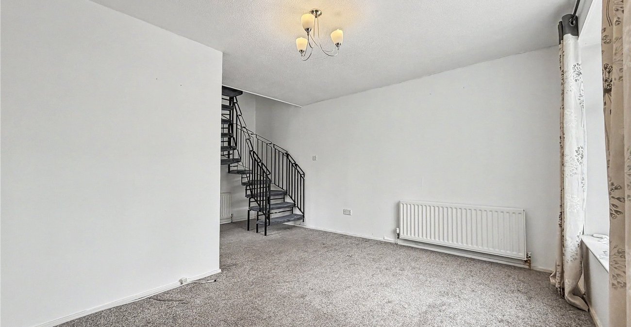 1 bedroom house for sale in Rainham | Robinson Michael & Jackson