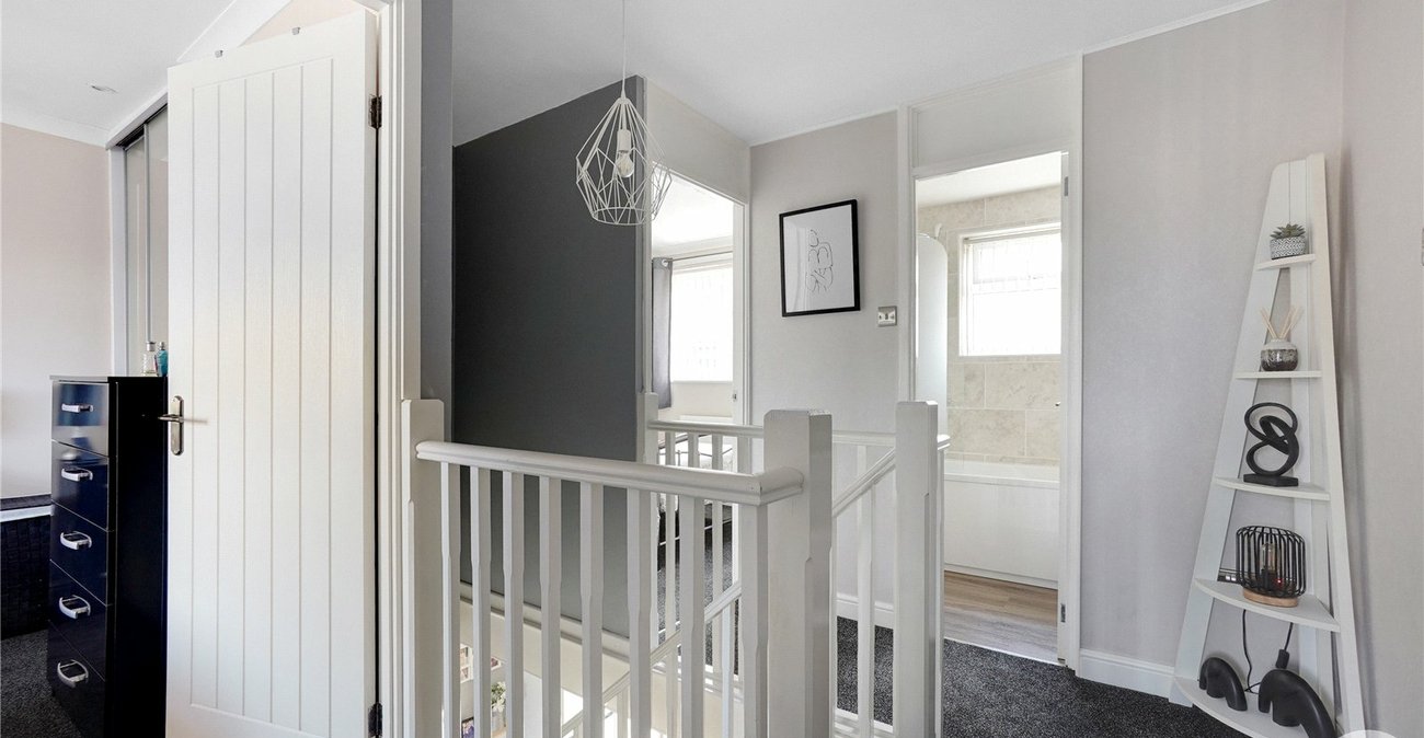 3 bedroom house for sale in Rainham | Robinson Michael & Jackson