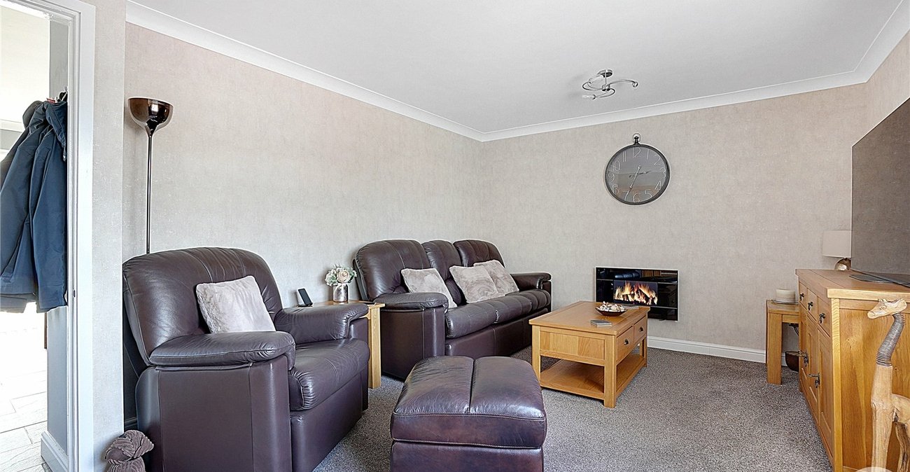 3 bedroom house for sale in Rainham | Robinson Michael & Jackson