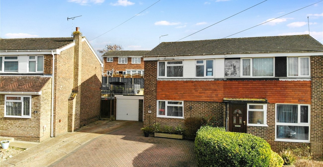 3 bedroom house for sale in Rainham | Robinson Michael & Jackson