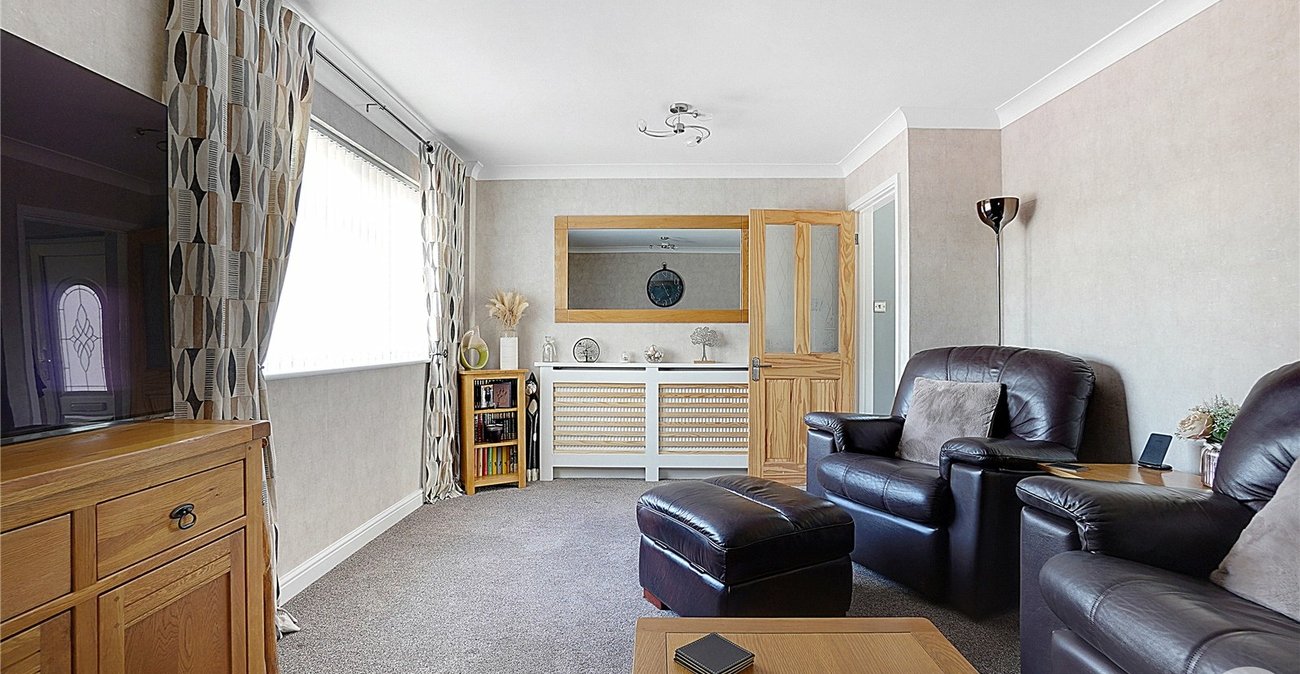 3 bedroom house for sale in Rainham | Robinson Michael & Jackson