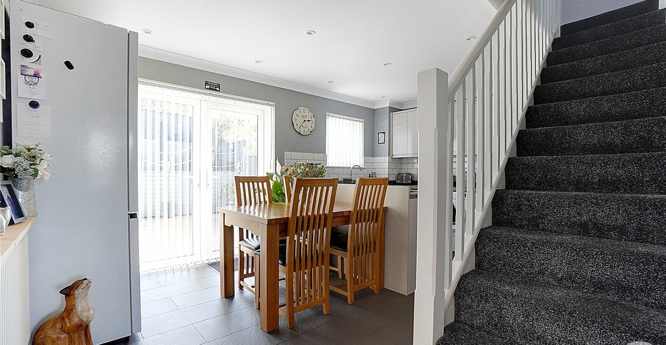 3 bedroom house for sale in Rainham | Robinson Michael & Jackson