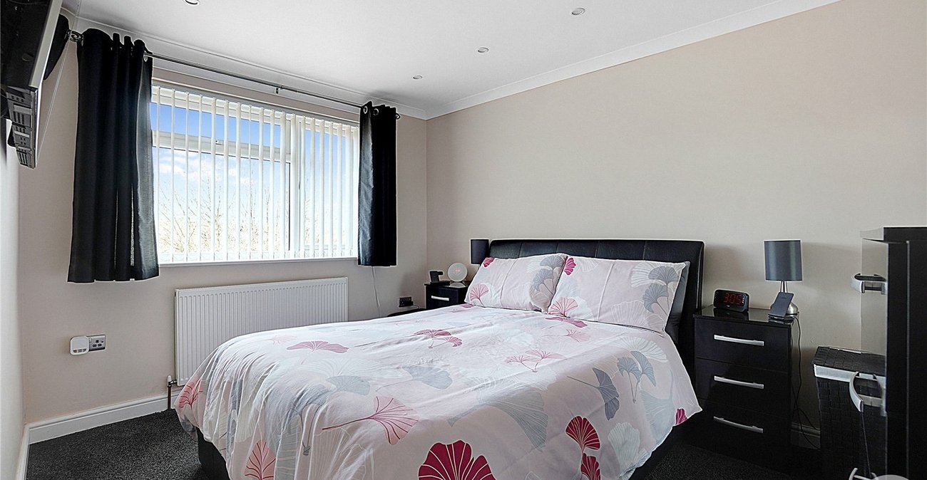 3 bedroom house for sale in Rainham | Robinson Michael & Jackson