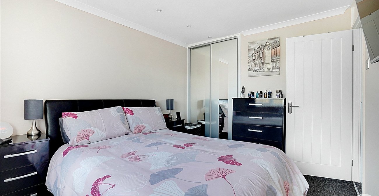 3 bedroom house for sale in Rainham | Robinson Michael & Jackson