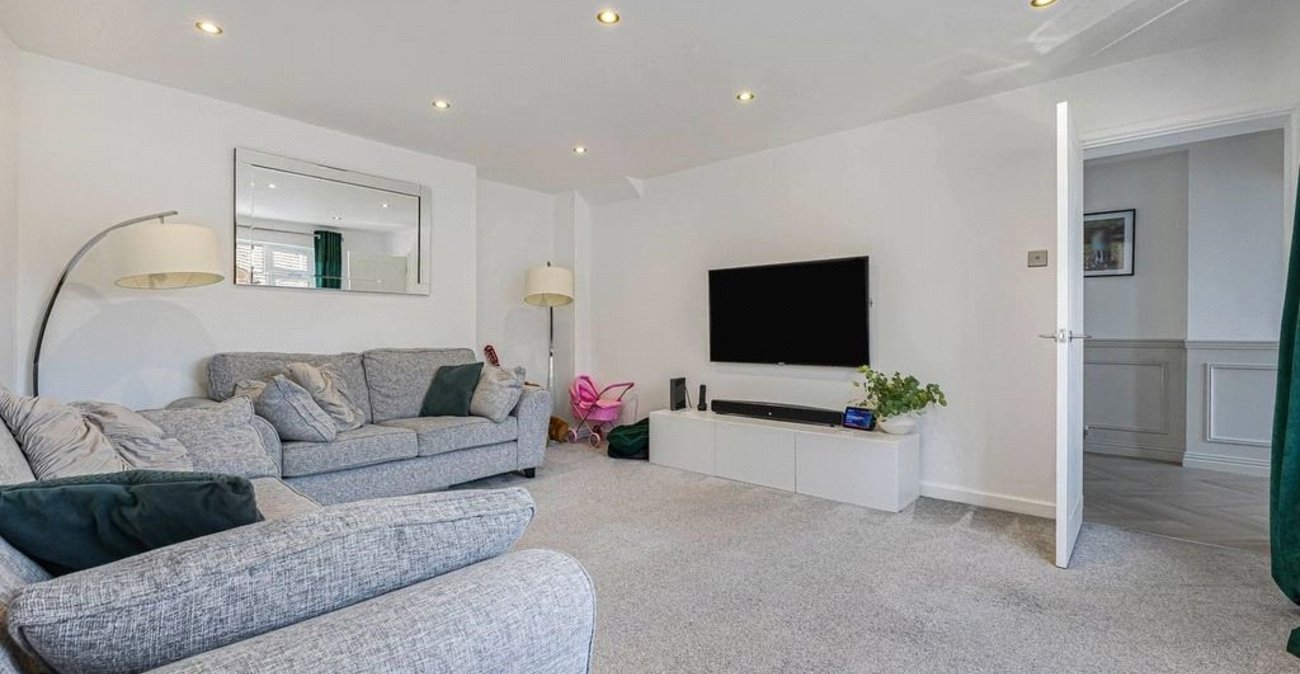 4 bedroom house for sale in Orpington | Robinson Jackson