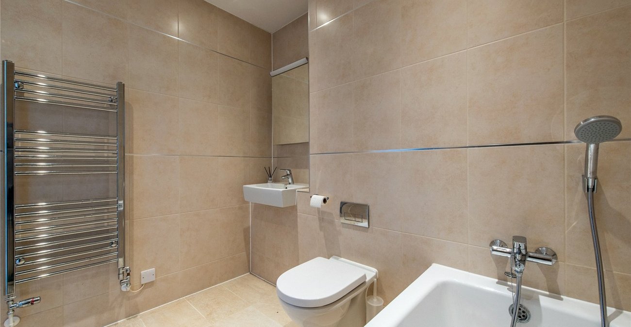 2 bedroom property for sale in Maidstone | Robinson Michael & Jackson