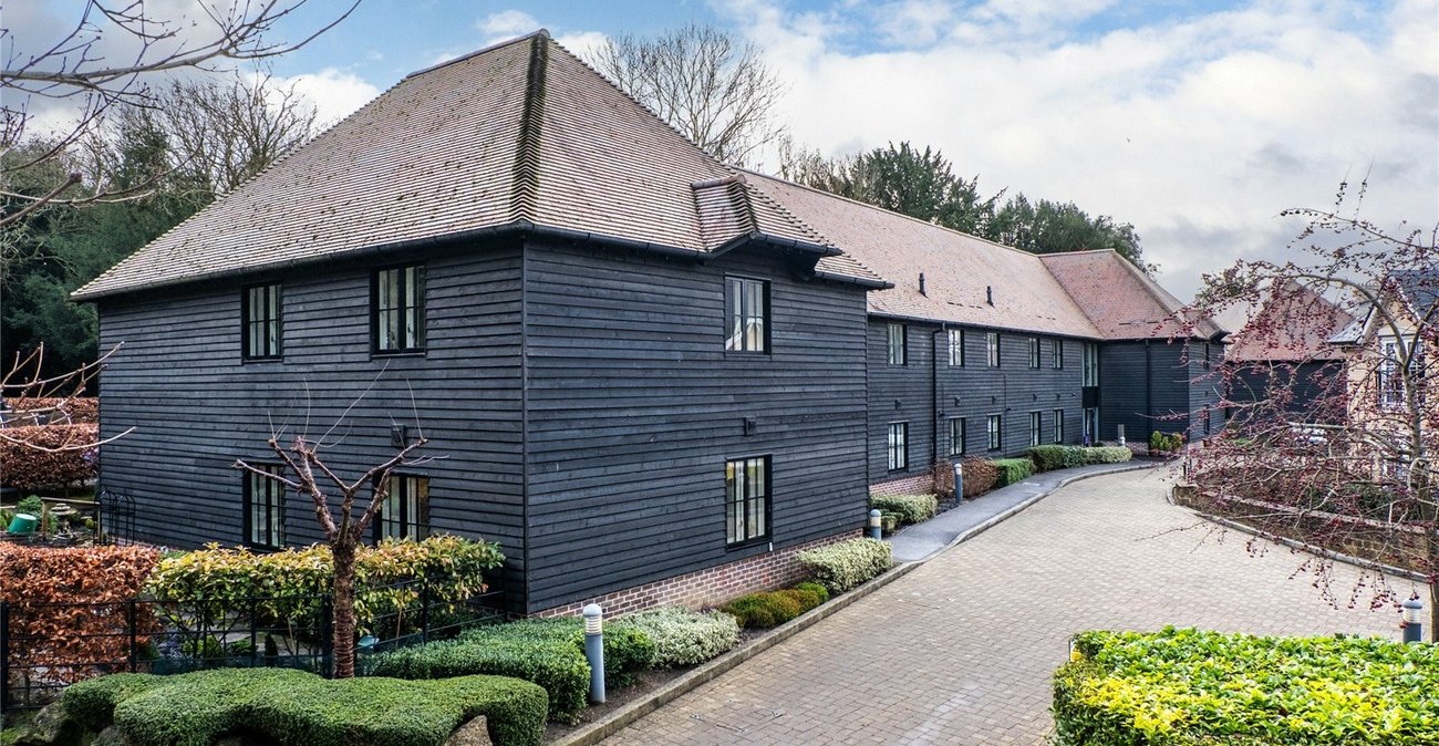 2 bedroom property for sale in Maidstone | Robinson Michael & Jackson