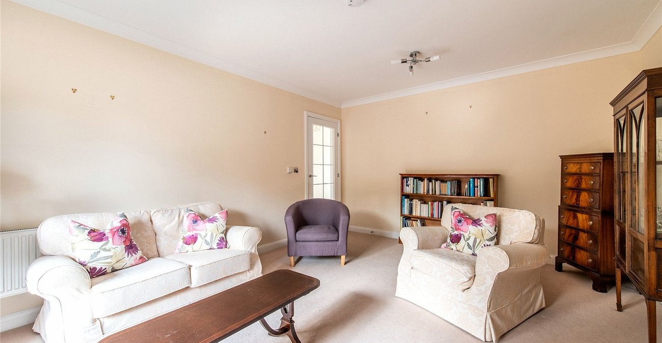 2 bedroom property for sale in Maidstone | Robinson Michael & Jackson