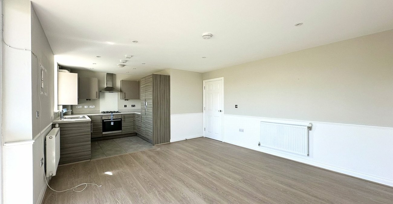 2 bedroom property for sale in Castle Hill | Robinson Jackson