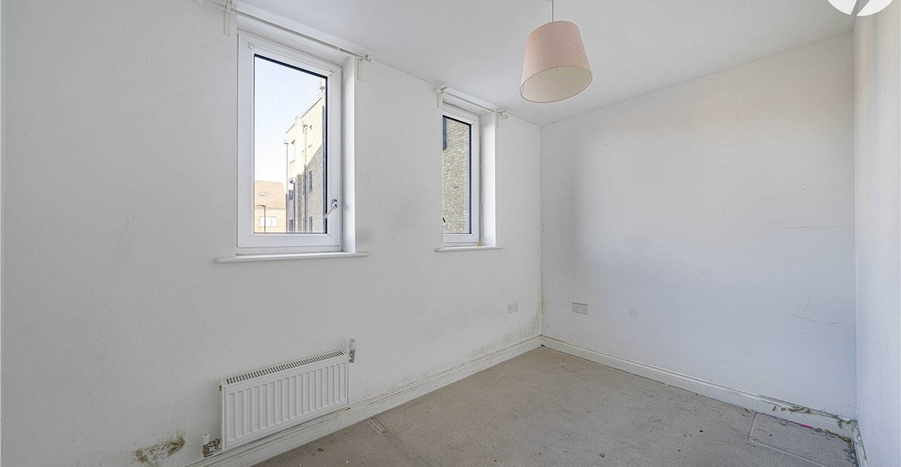 2 bedroom property for sale in Castle Hill | Robinson Jackson