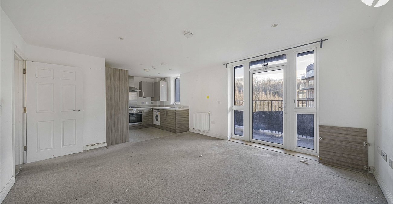 2 bedroom property for sale in Castle Hill | Robinson Jackson