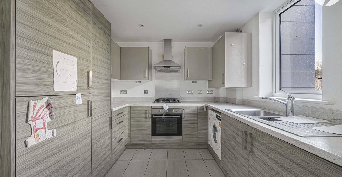 2 bedroom property for sale in Castle Hill | Robinson Jackson