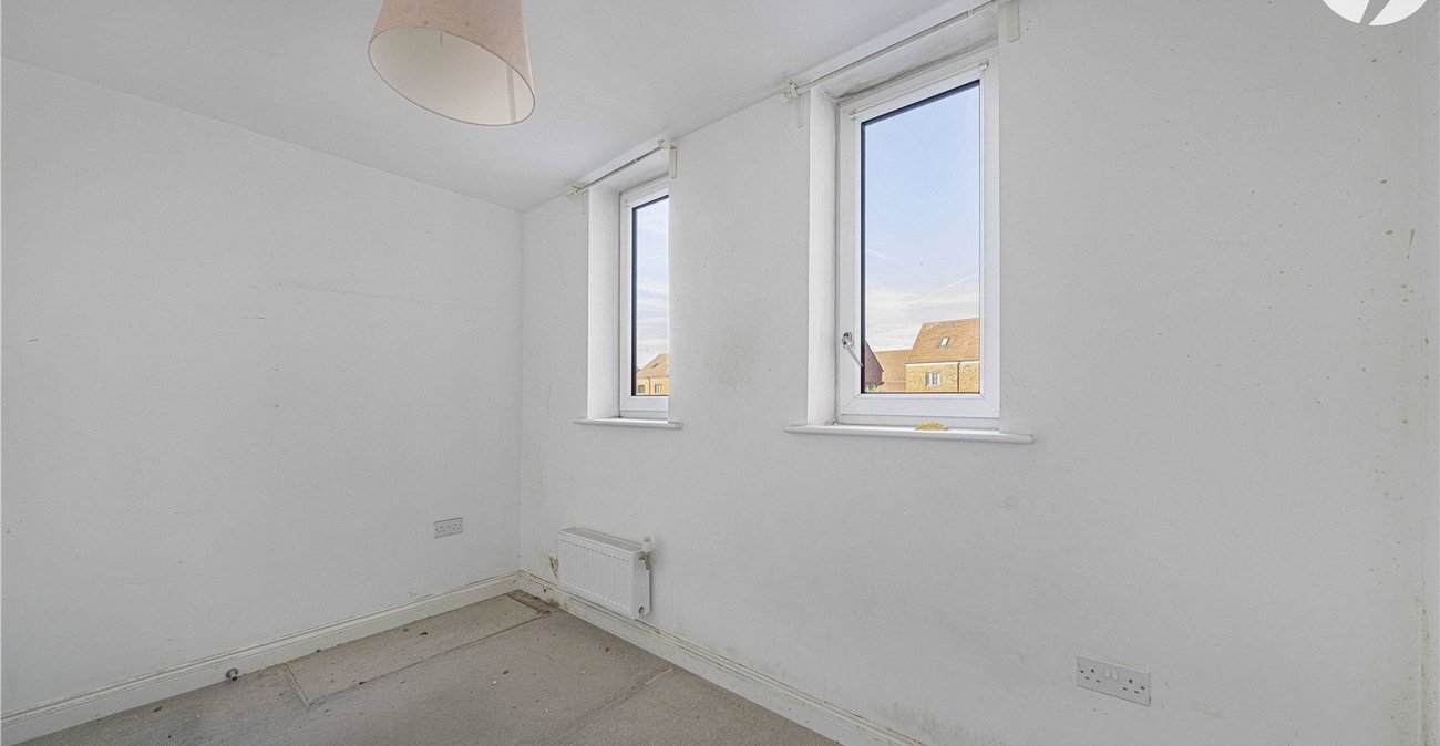 2 bedroom property for sale in Castle Hill | Robinson Jackson