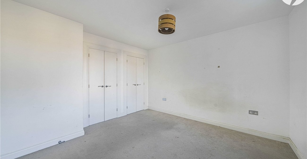 2 bedroom property for sale in Castle Hill | Robinson Jackson