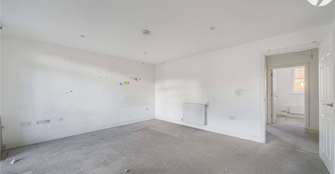 2 bedroom property for sale in Castle Hill | Robinson Jackson