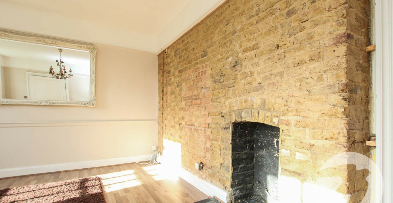 1 bedroom property for sale in London | Robinson Jackson