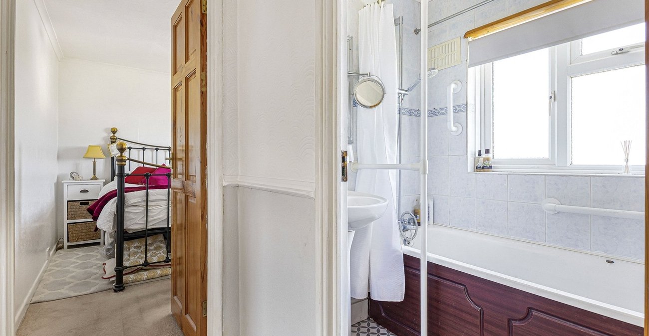 3 bedroom house for sale in Swanley | Robinson Jackson