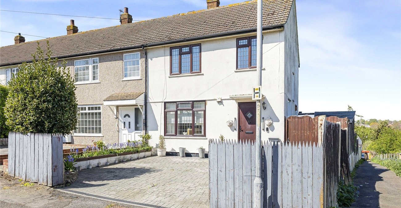 3 bedroom house for sale in Swanley | Robinson Jackson