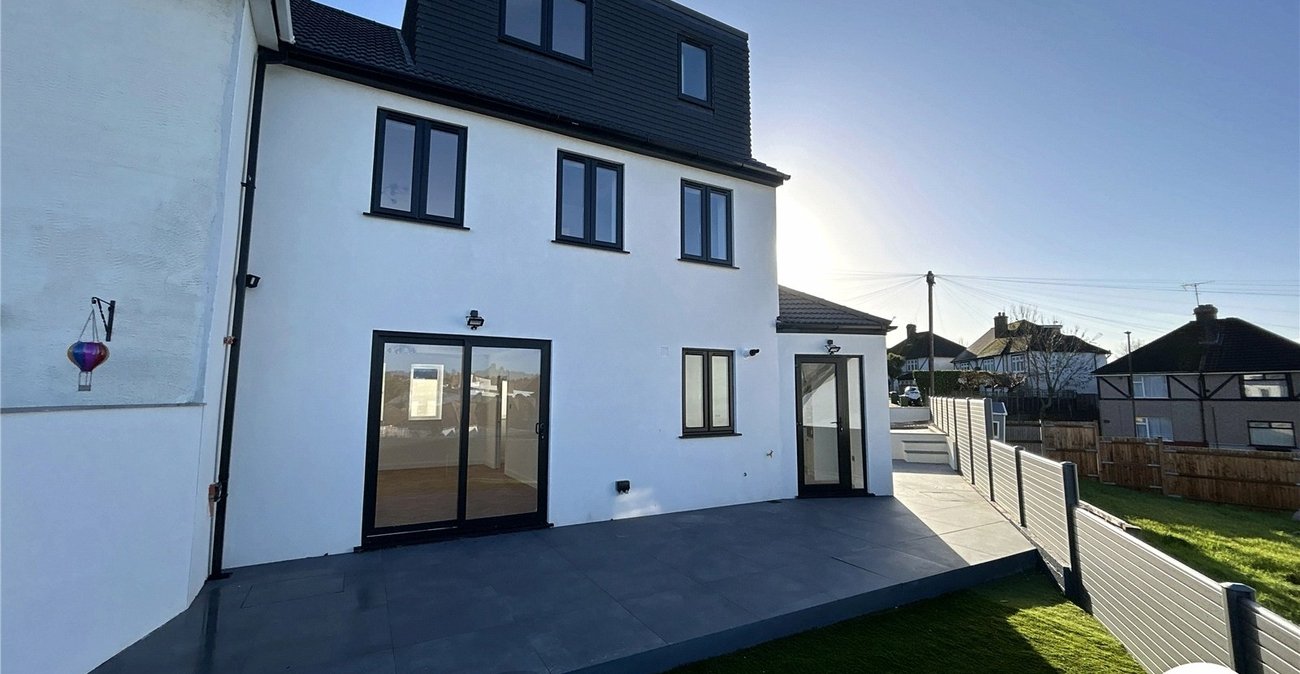 3 bedroom house for sale in Sidcup | Robinson Jackson