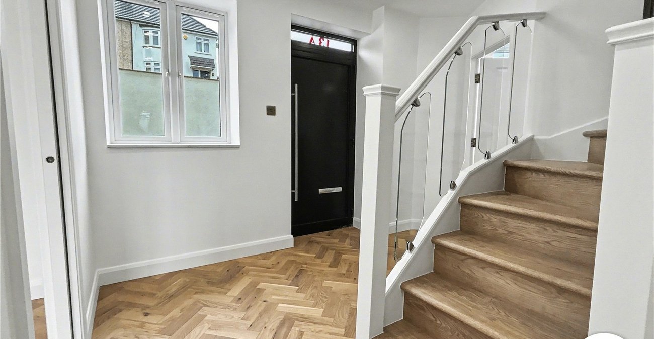 3 bedroom house for sale in Sidcup | Robinson Jackson
