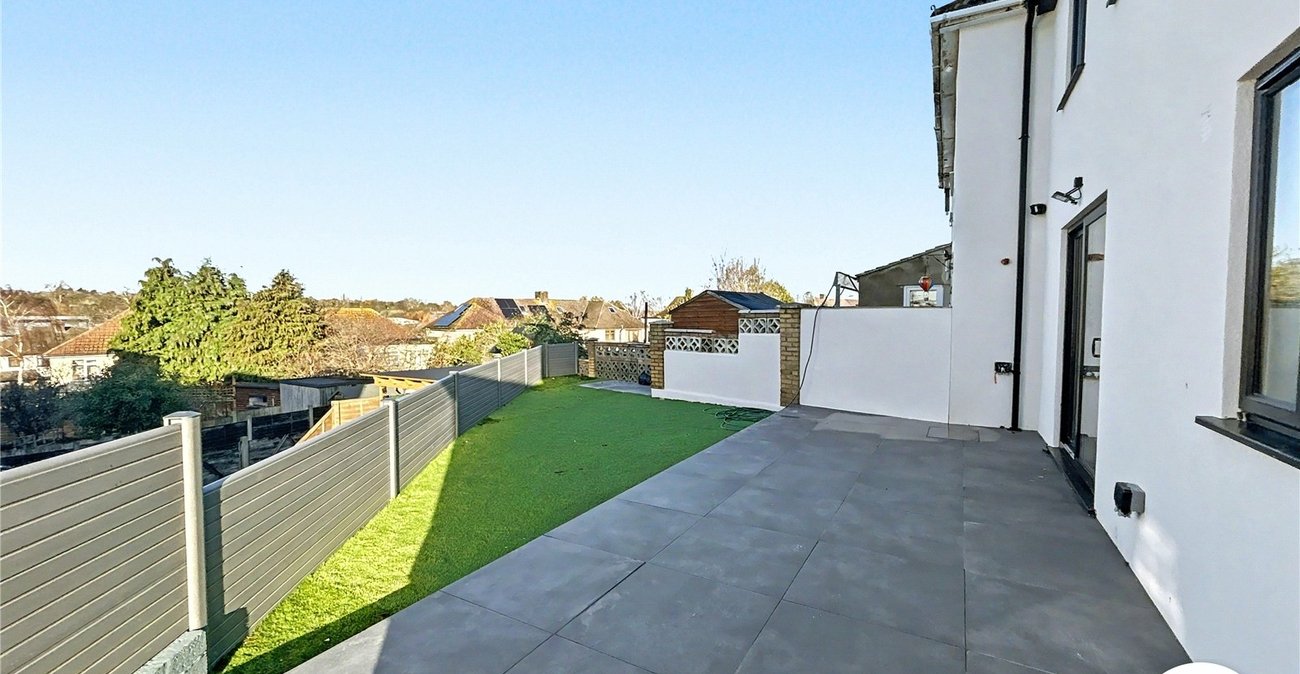 3 bedroom house for sale in Sidcup | Robinson Jackson