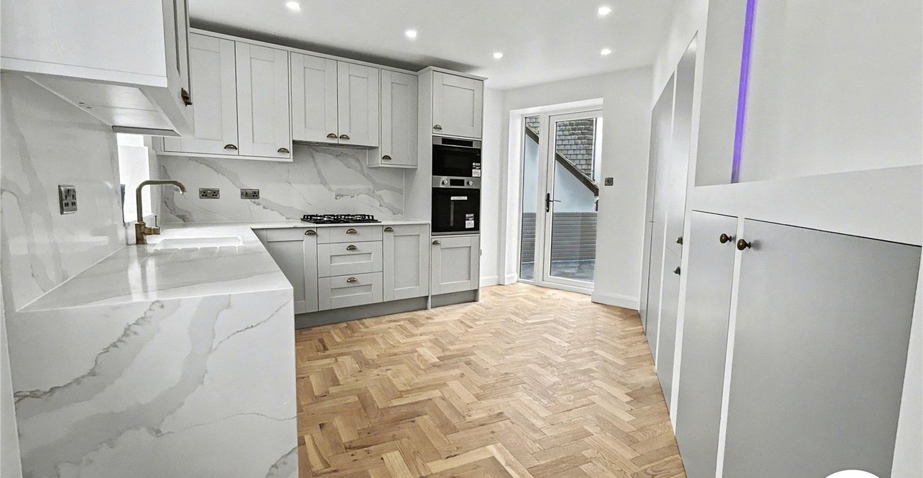 3 bedroom house for sale in Sidcup | Robinson Jackson