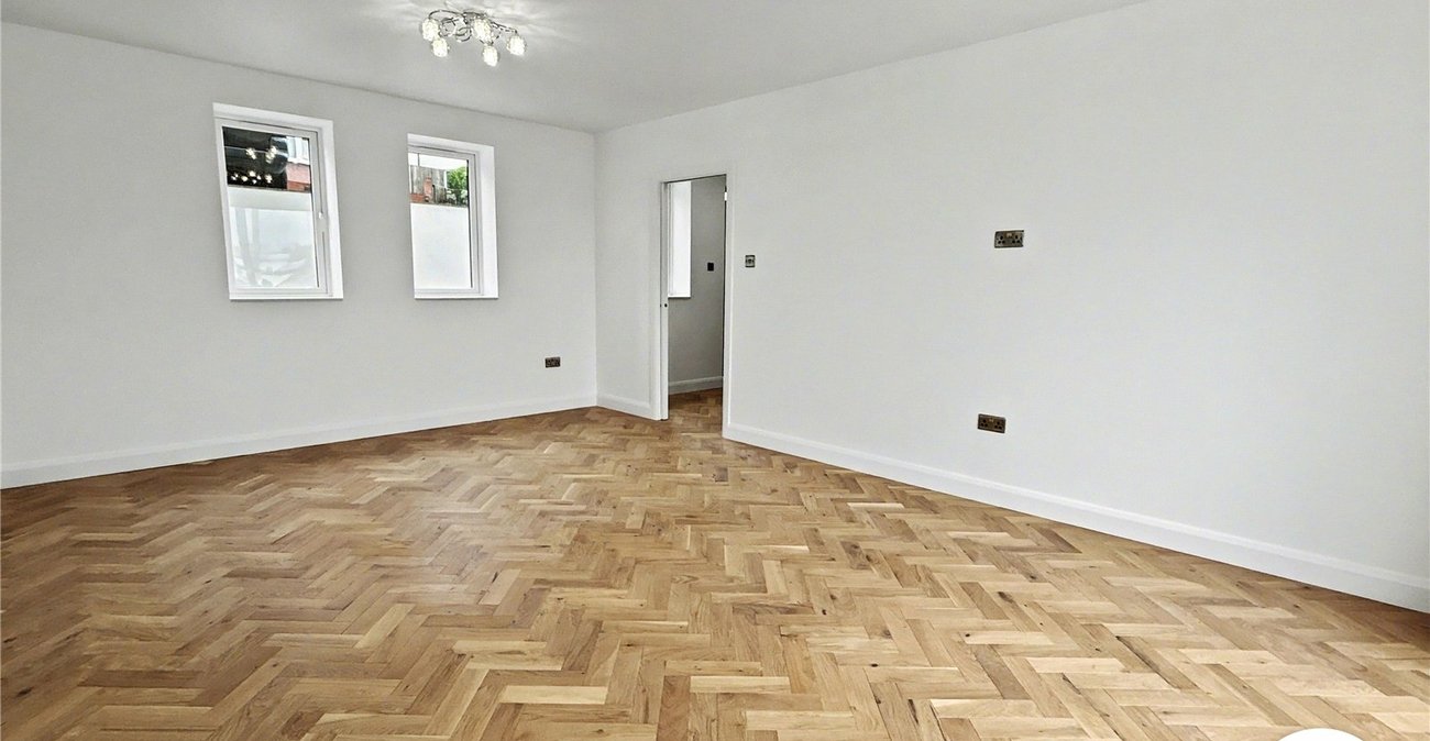 3 bedroom house for sale in Sidcup | Robinson Jackson