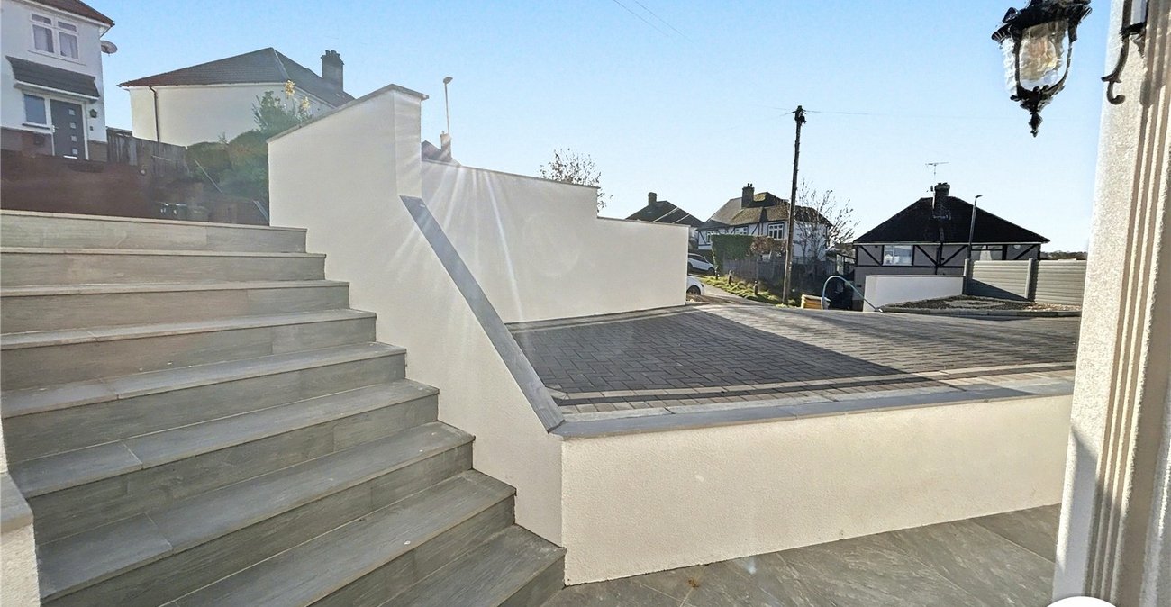 3 bedroom house for sale in Sidcup | Robinson Jackson