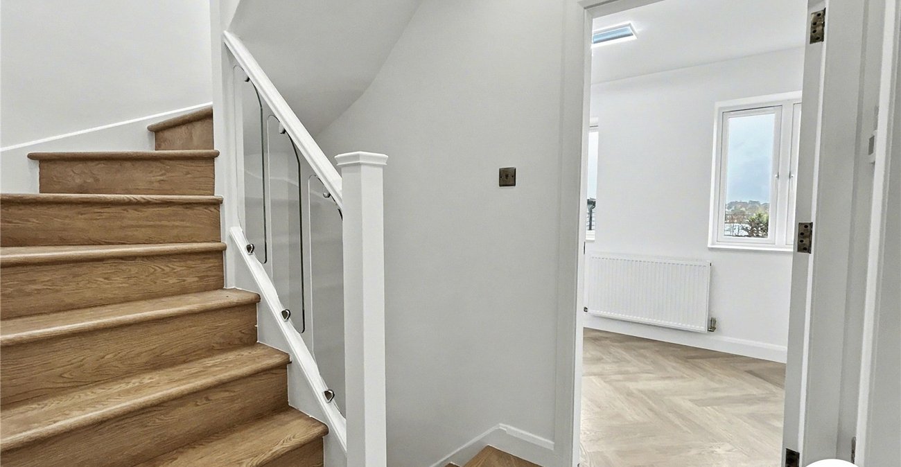 3 bedroom house for sale in Sidcup | Robinson Jackson