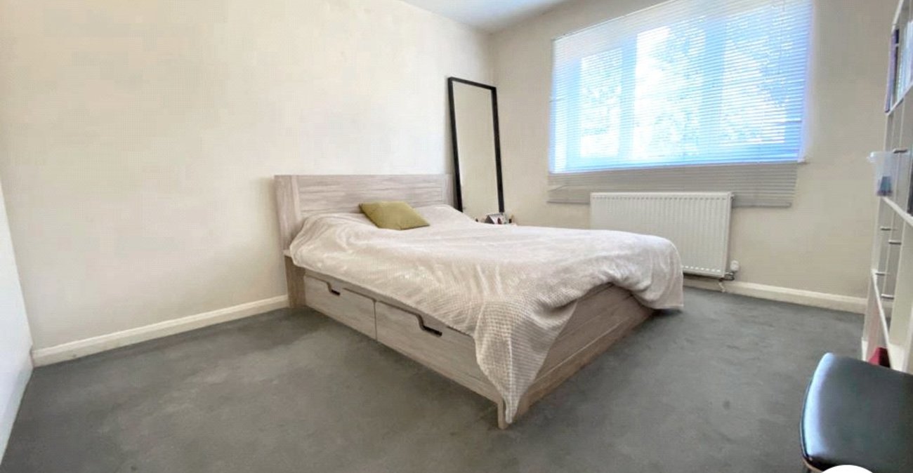2 bedroom property for sale in Lewisham | Robinson Jackson