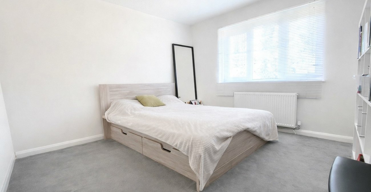 2 bedroom property for sale in Lewisham | Robinson Jackson