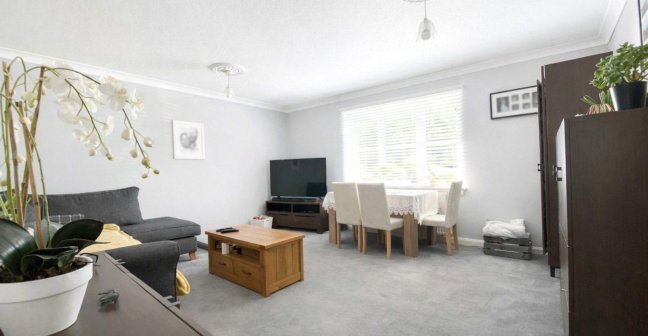 2 bedroom property for sale in Lewisham | Robinson Jackson