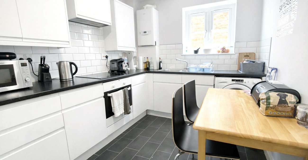 2 bedroom property for sale in Lewisham | Robinson Jackson