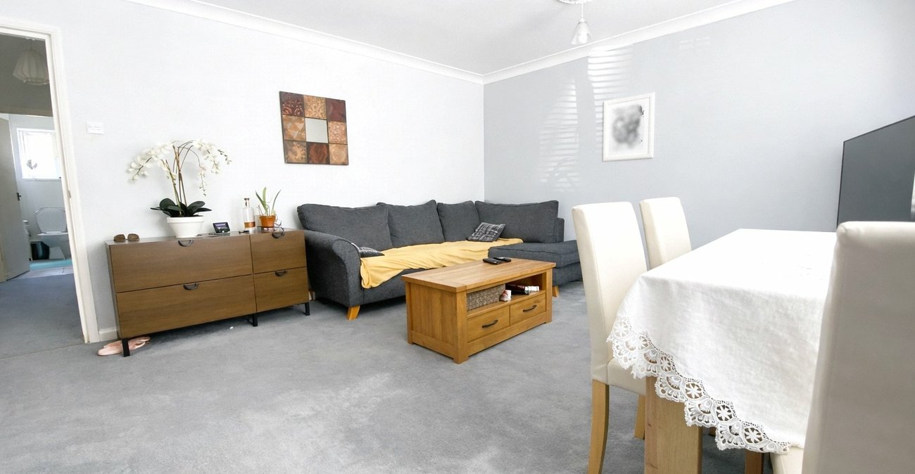 2 bedroom property for sale in Lewisham | Robinson Jackson