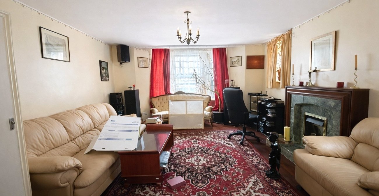 1 bedroom property for sale in London | Robinson Jackson