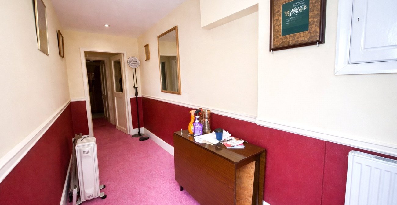 1 bedroom property for sale in London | Robinson Jackson