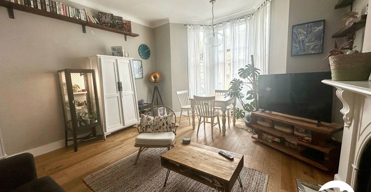 1 bedroom property for sale in London | Robinson Jackson