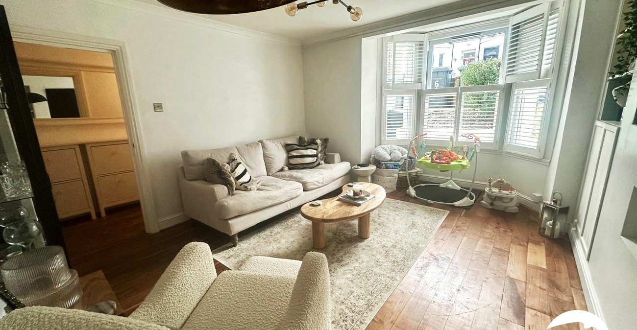 1 bedroom property for sale in London | Robinson Jackson