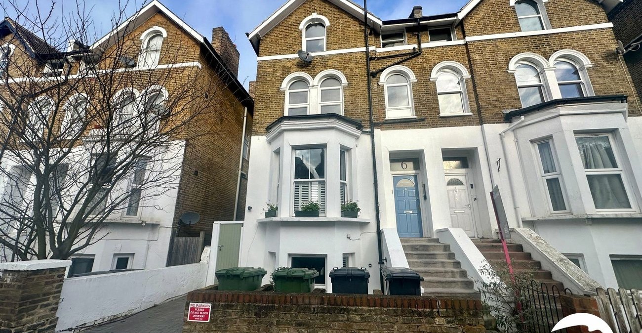 1 bedroom property for sale in London | Robinson Jackson