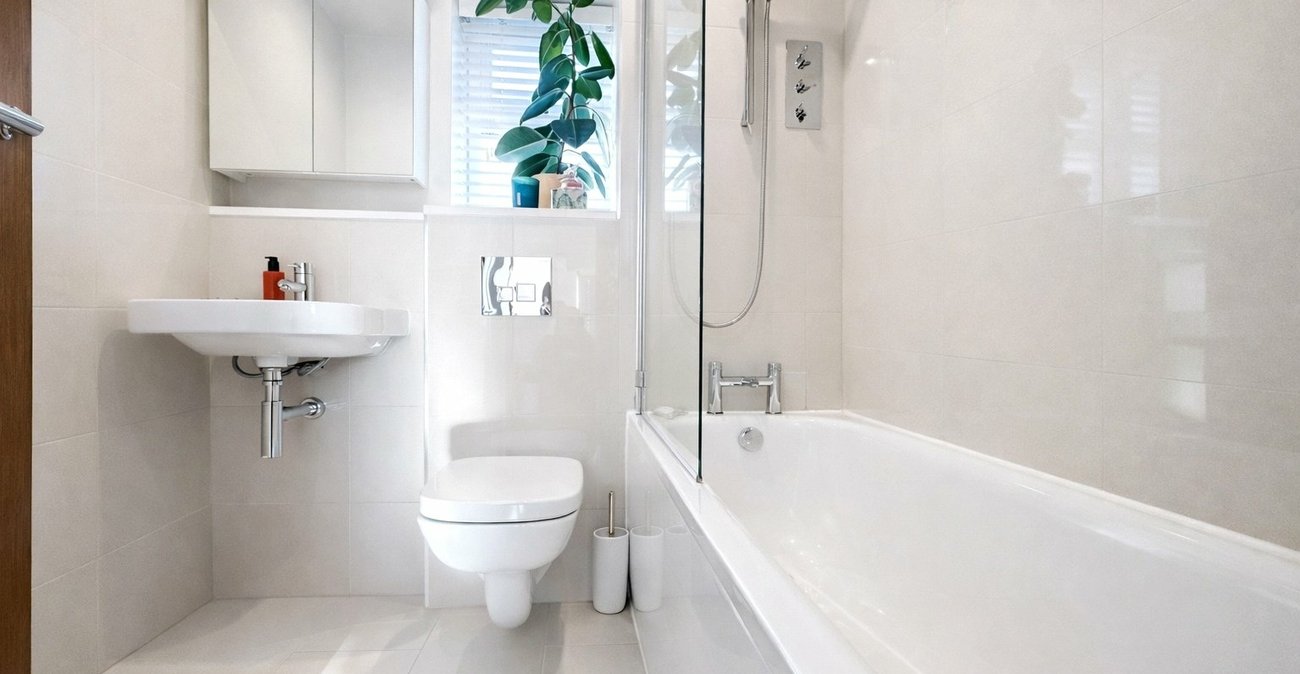 1 bedroom property for sale in London | Robinson Jackson