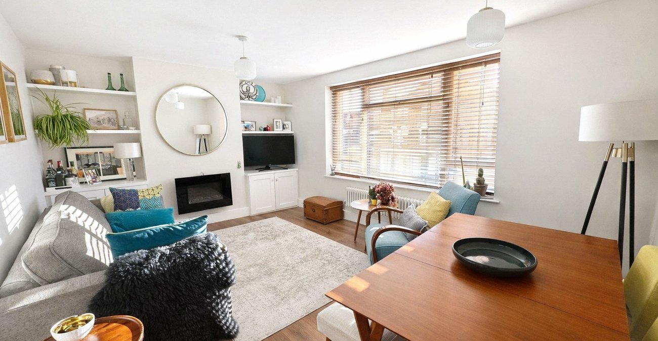 1 bedroom property for sale in London | Robinson Jackson