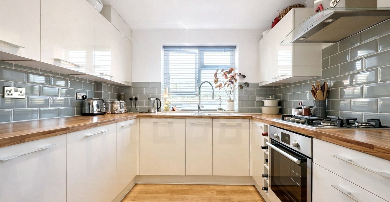 1 bedroom property for sale in London | Robinson Jackson