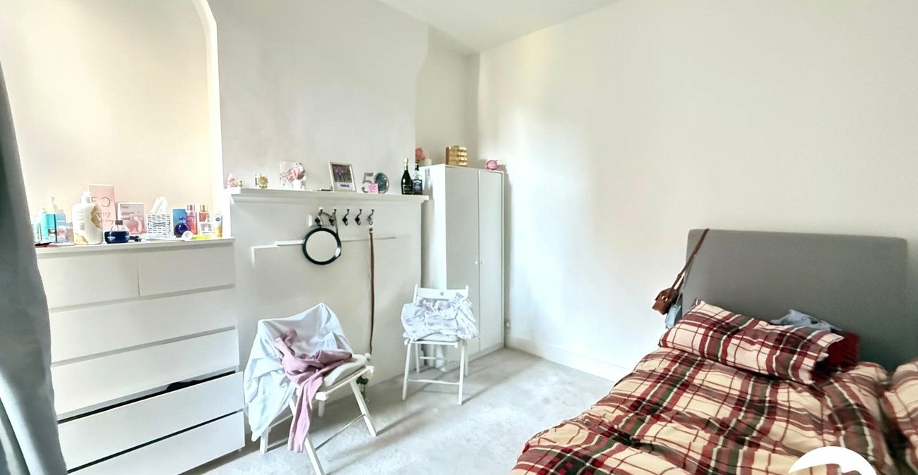 4 bedroom house for sale in London | Robinson Jackson